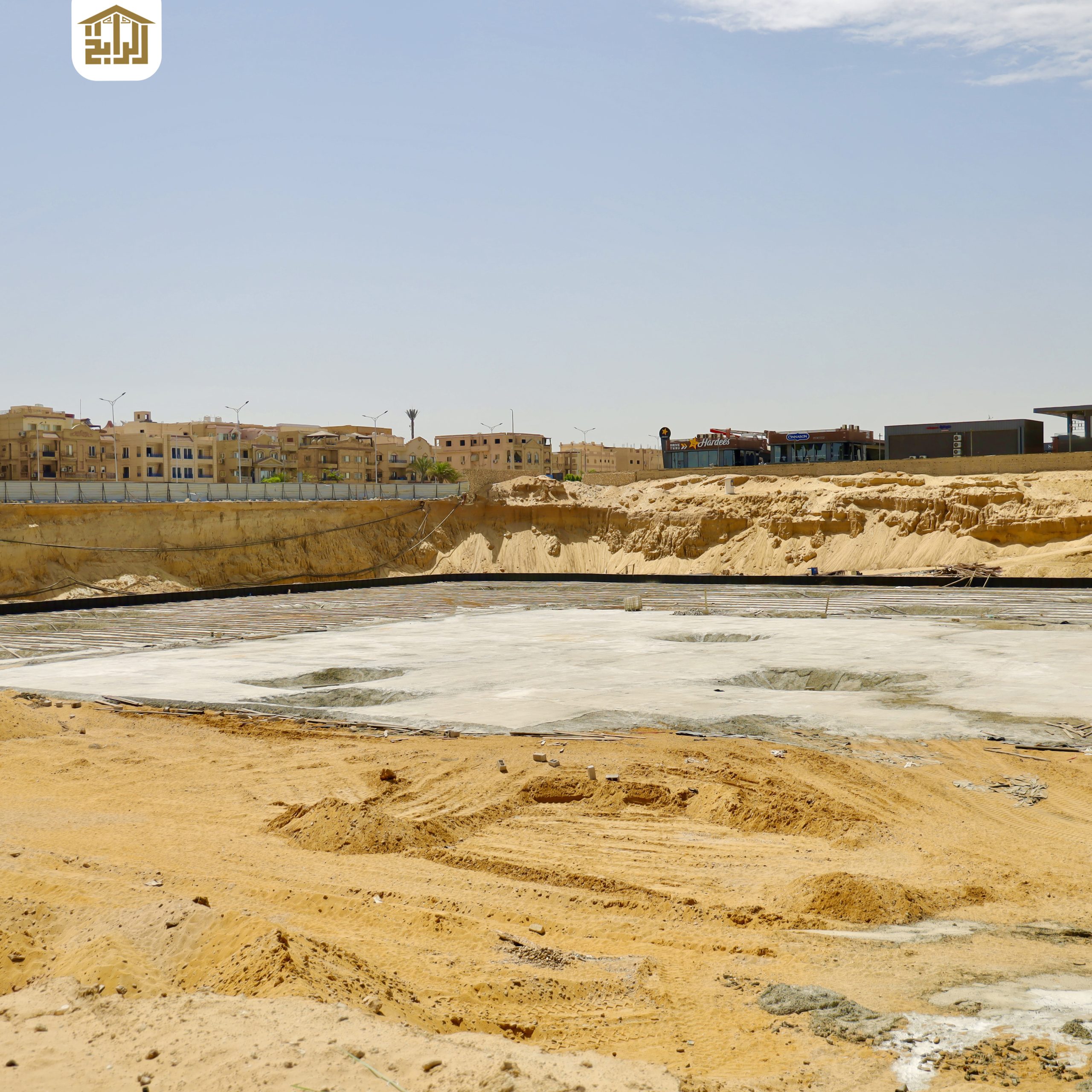 انشاء المول التجارى (2B) الكمبوند السكنى (THE VILL)